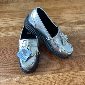 TUKS Metallic Silver Loafer. Size 9 Women's
